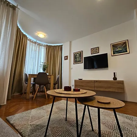 Dragulji Apartment *